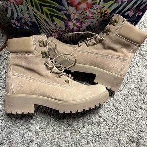 Timberlands size 8.5 color is like a taupe